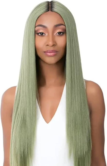 It's a wig! Paulonia