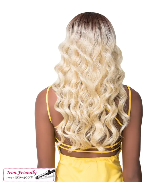 IT'S A WIG! Q MORY